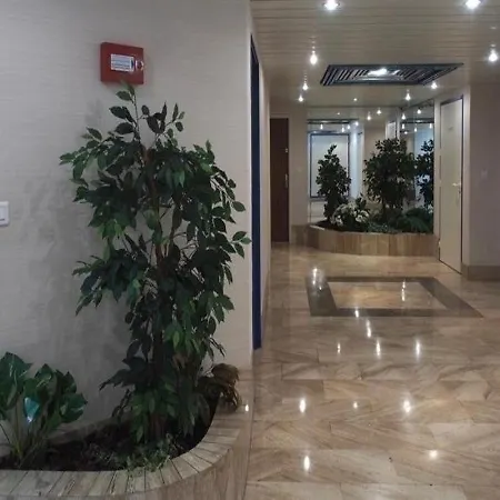 Cours Blossac Proximite De La Plage Apartment